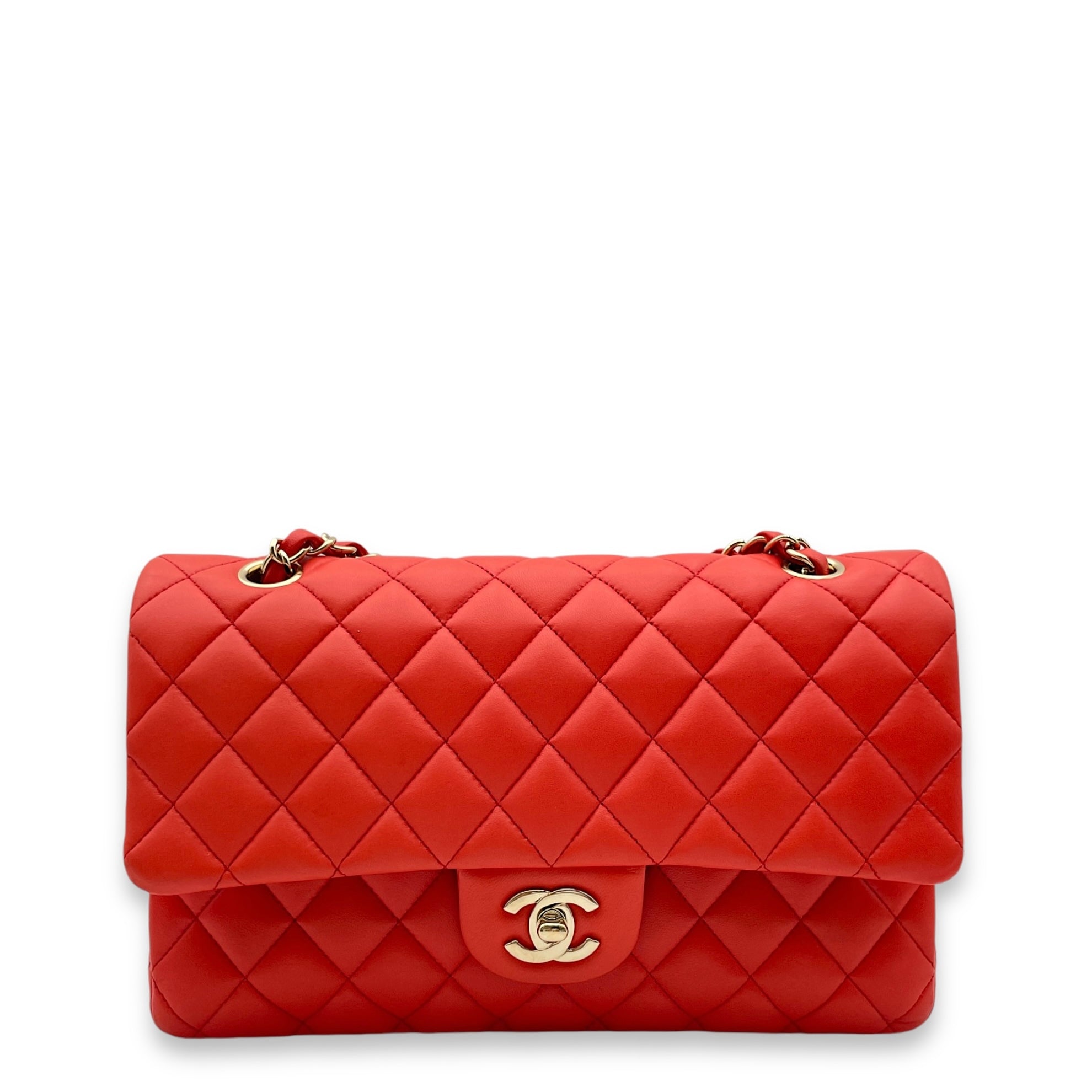 Classic Double Flap Red Shoulder Bag in Lambskin, Gold hardware