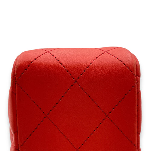 Classic Double Flap Red Shoulder Bag in Lambskin, Gold hardware