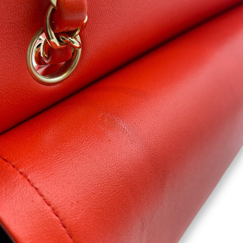 Classic Double Flap Red Shoulder Bag in Lambskin, Gold hardware