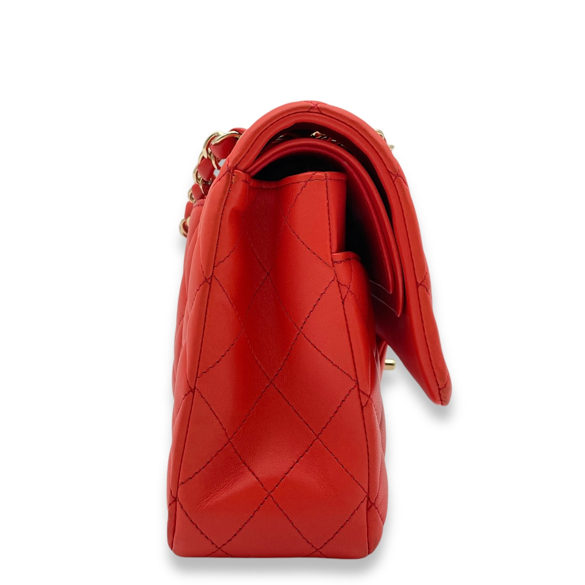 Classic Double Flap Red Shoulder Bag in Lambskin, Gold hardware