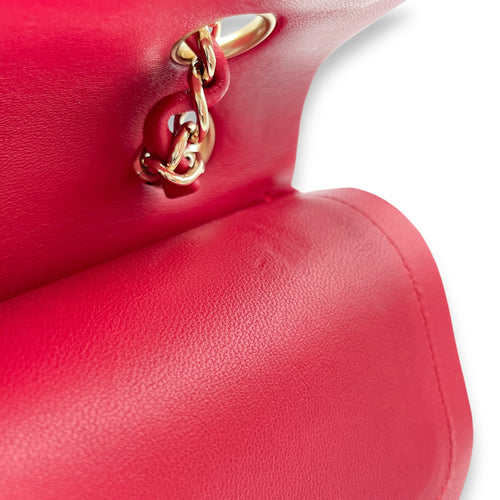 Classic Double Flap Medium Red Shoulder Bag in Lambskin, Light Gold hardware