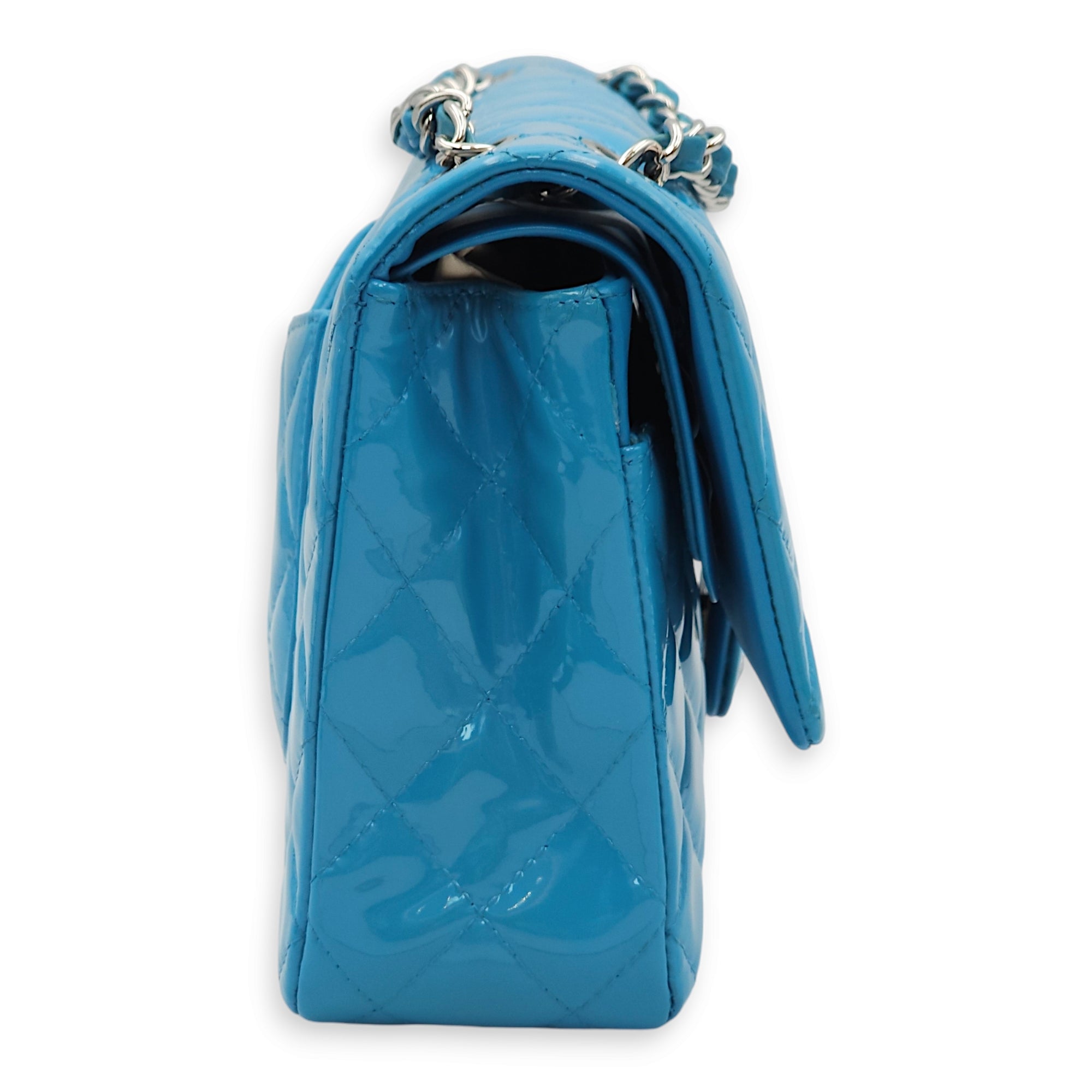 Classic Double Flap Medium Blue Shoulder Bag in Patent Leather, Palladium hardware