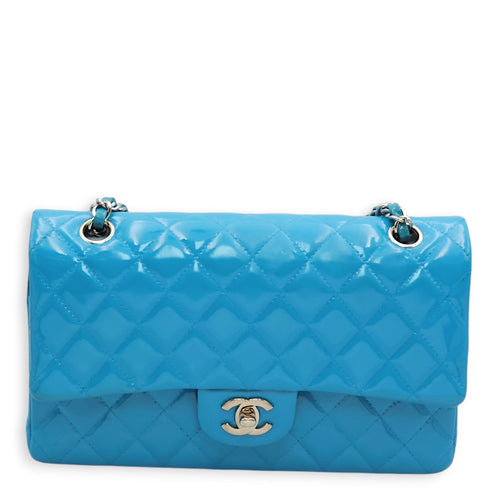 Classic Double Flap Medium Blue Shoulder Bag in Patent Leather, Palladium hardware