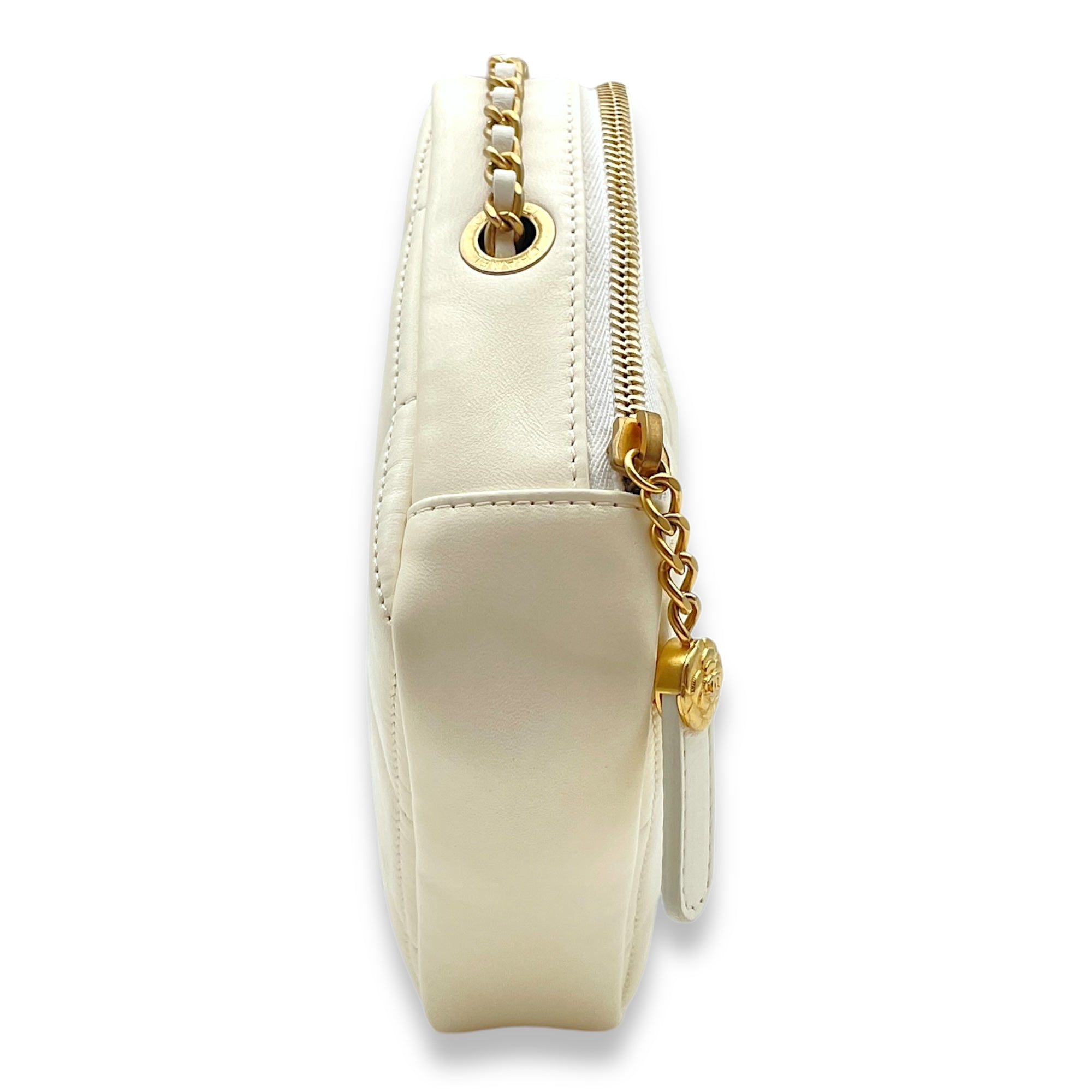 Diamond Quilted CC White Crossbody Bag in Lambskin, Gold hardware