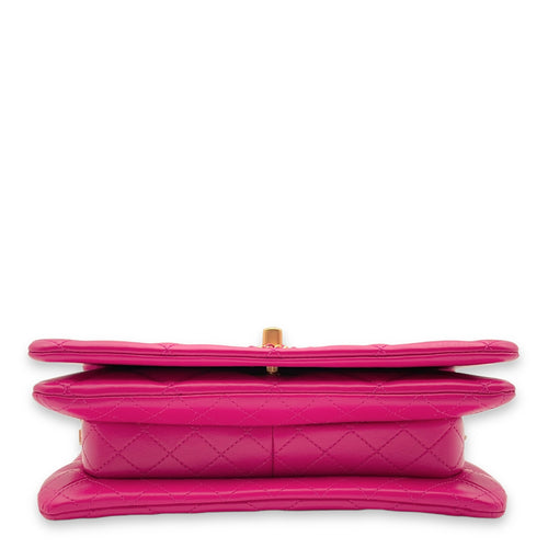 On and On Flap Pink Shoulder Bag in Lambskin, Gold hardware