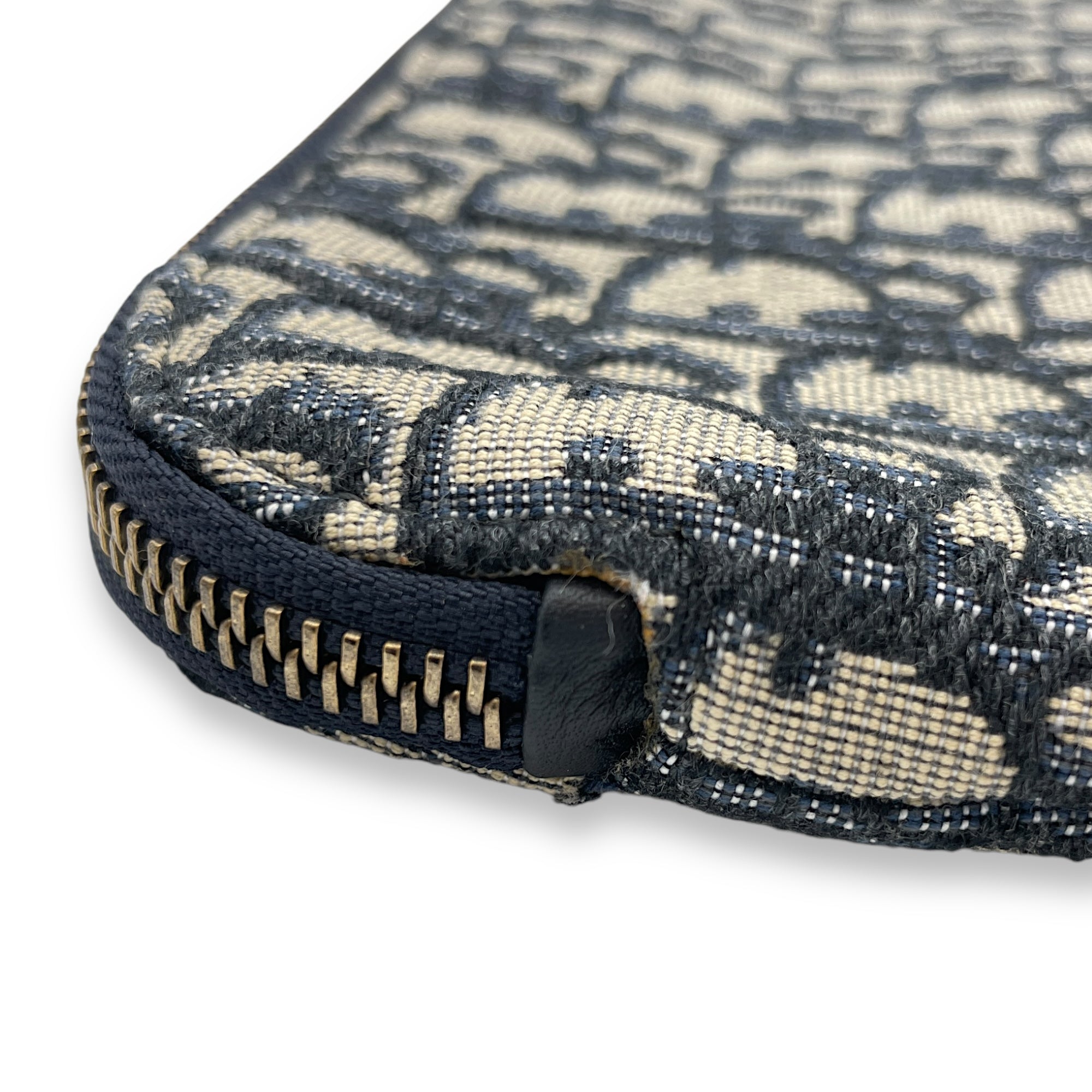 Night Kit and Eye Shade  Others Blue Oblique Pouch in Canvas Gold hardware C103216 8