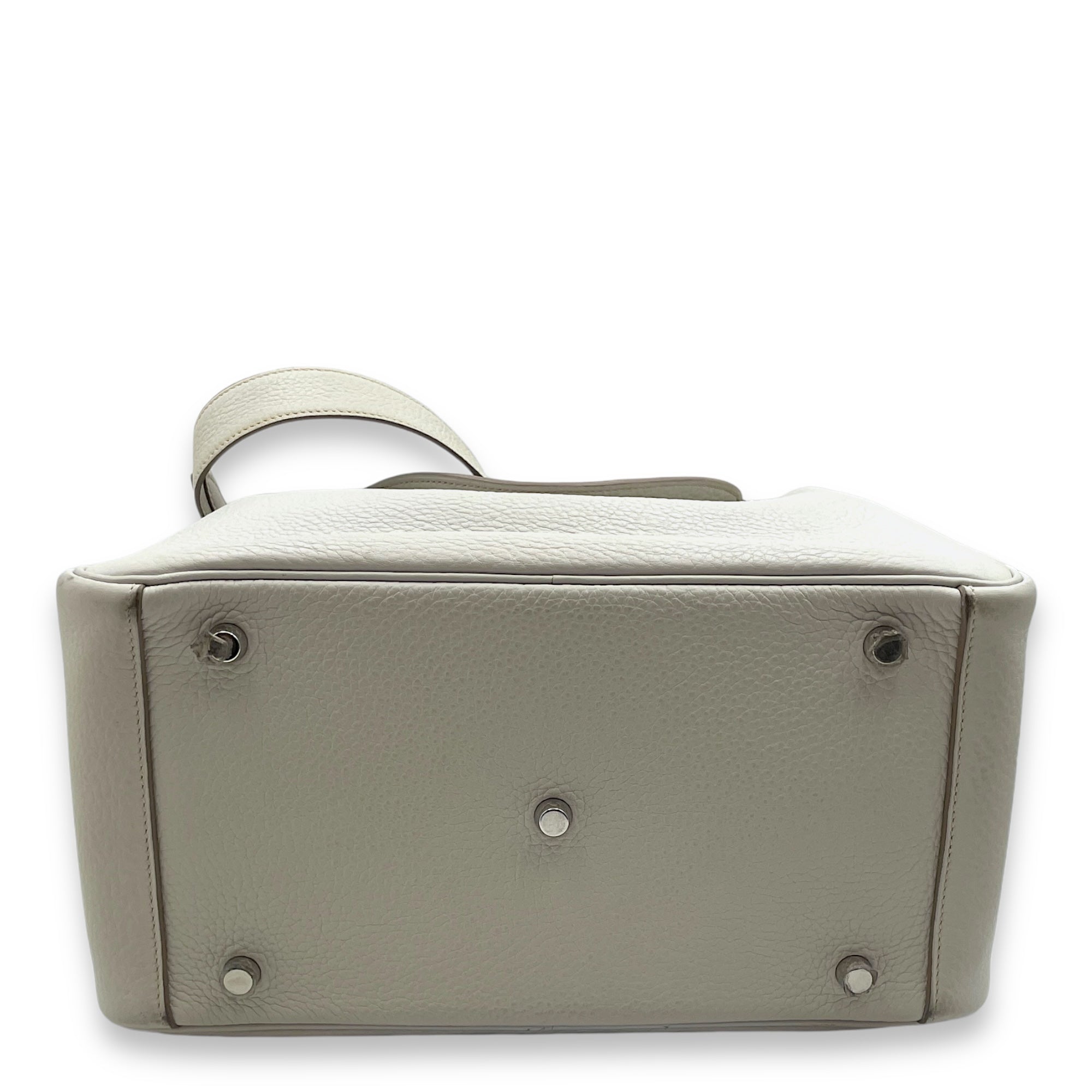 Lindy 30 Gris Perle in Clemence, Palladium hardware