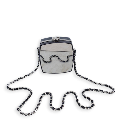 Powder Case Minaudiere L10.5xH10.5xD5.5 Black Minaudiere in Shiny calf, Silver hardware