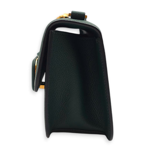 Garavani VSling Bag 18x13x8cm English Green Shoulder Bag in Calfskin, Gold hardware