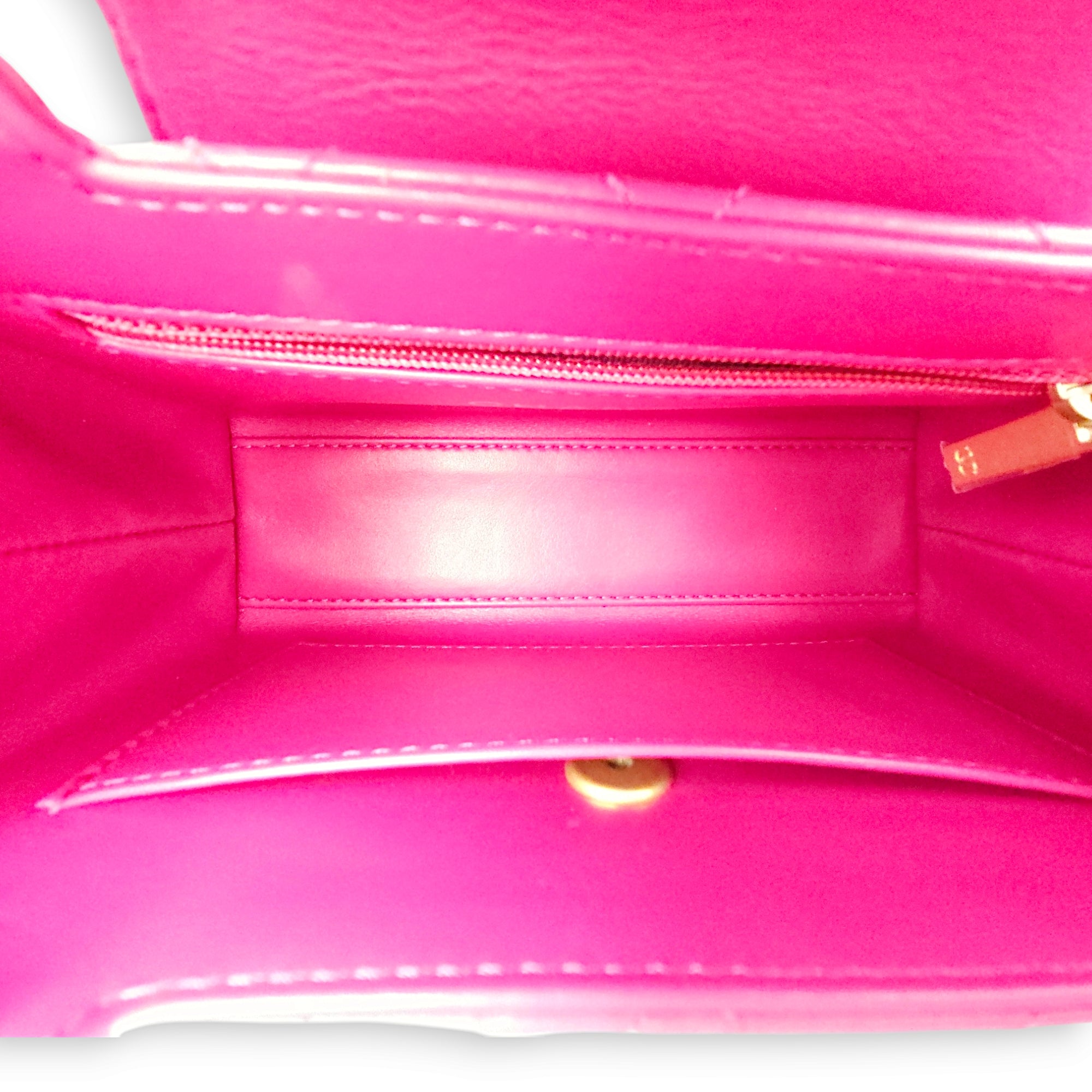 Kelly 19cm Magenta Top Handle Bag in Shiny Calf, Gold hardware