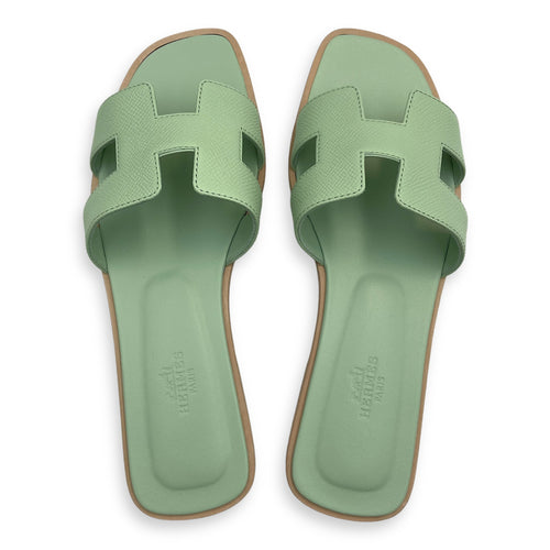 Oran 38 Vert Deau Sandals in Epsom