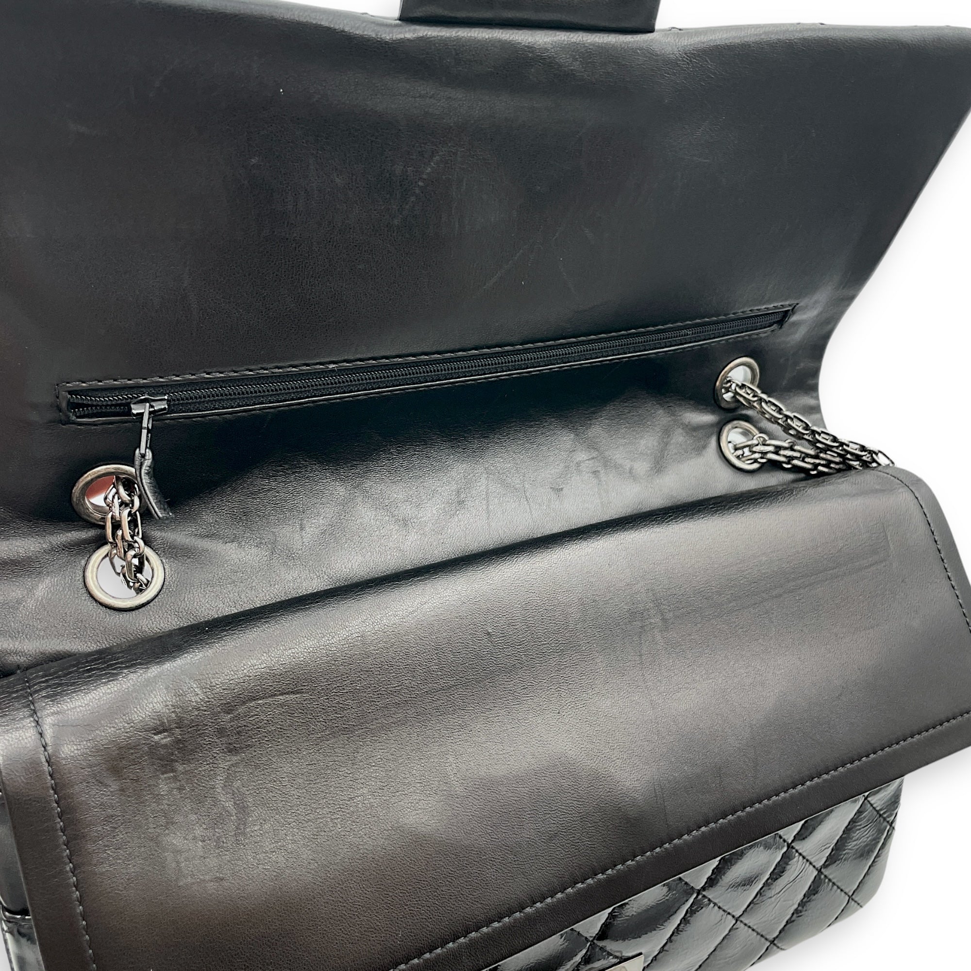 Quilted Reissue Flap 31x20x9cm Black Shoulder Bag in Patent Leather, Ruthenium-finish Brass hardware