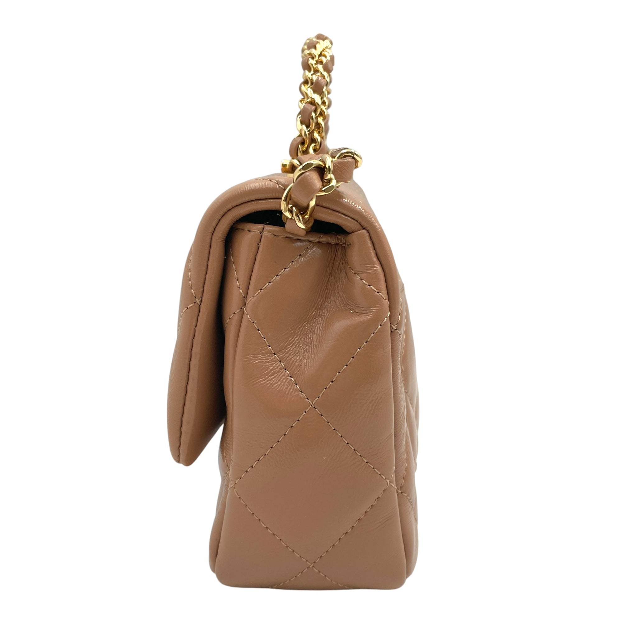 Seasonal Flap with Twist Top Handle 19x12x6.5cm Caramel Crossbody Bag in Glazed lambskin, Gold hardware