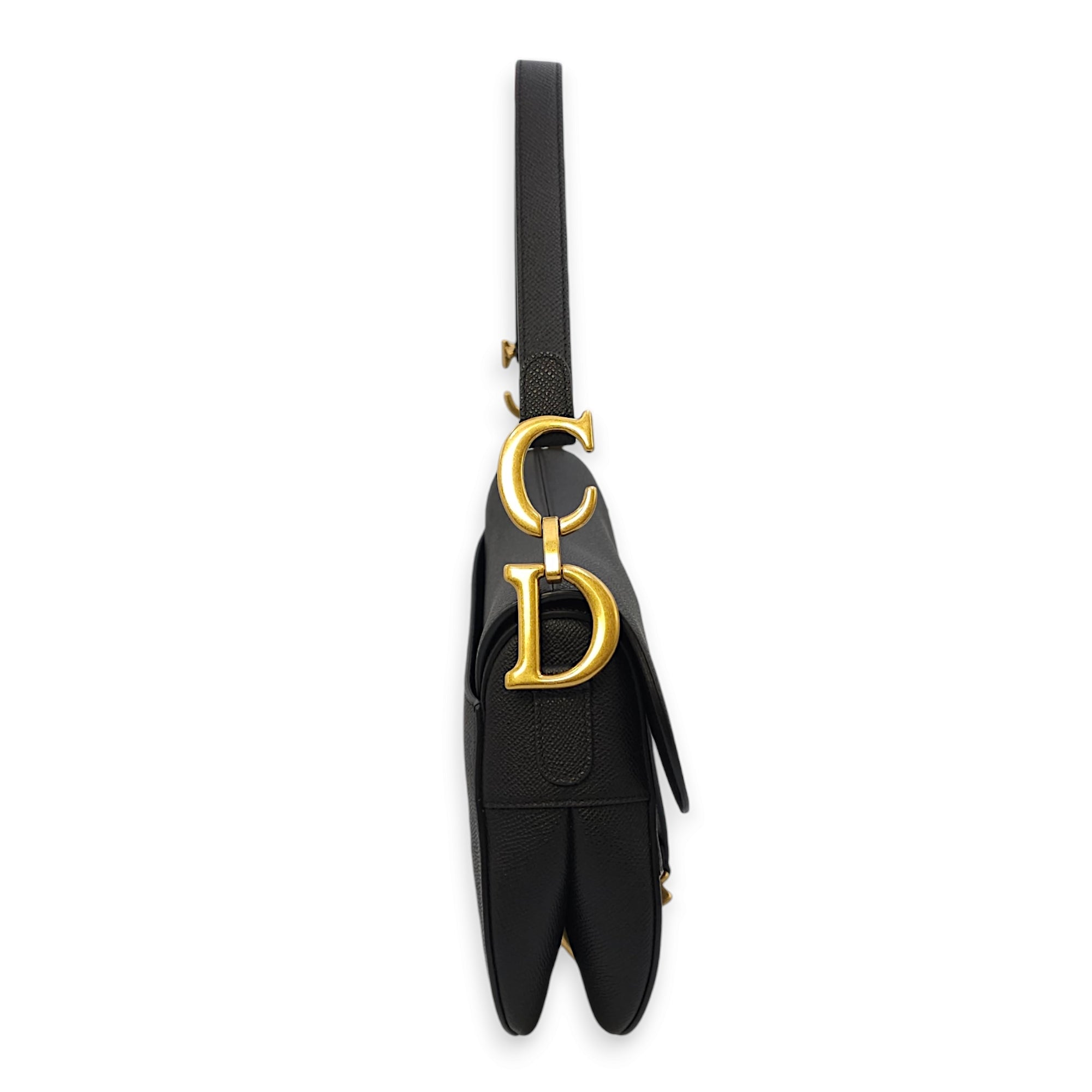 Saddle Medium Black Shoulder Bag in Grained Calf, Gold hardware