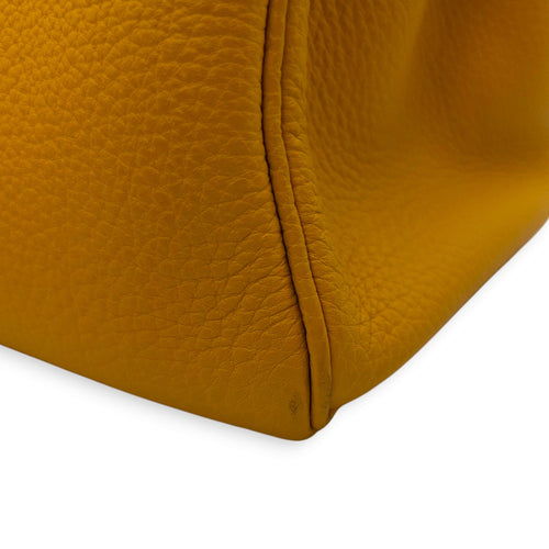 Kelly 28 Jaune Ambre in Togo Gold hardware CL2411-7805 3