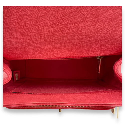 Business Affinity Flap Medium Coral Crossbody Bag in Caviar Leather Gold hardware