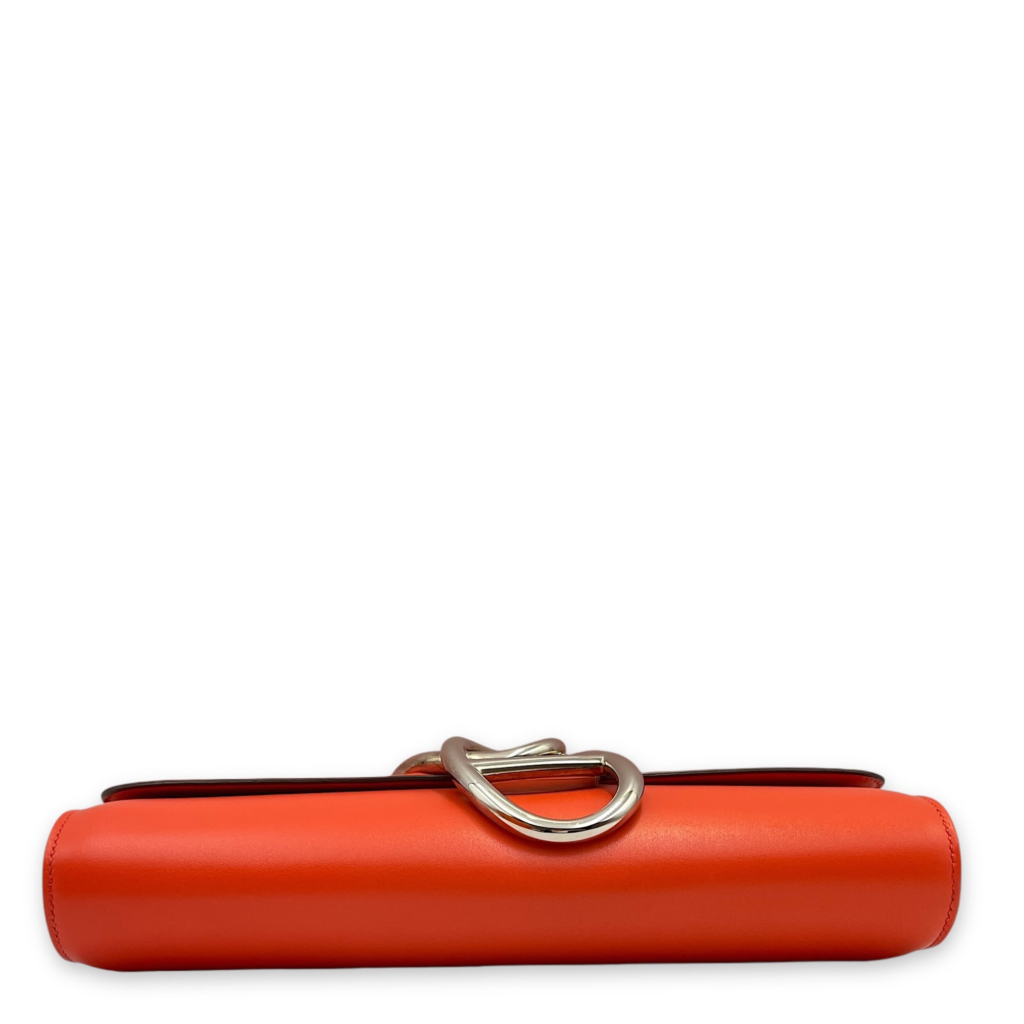 Egee Clutch Orange Poppy in Tadelakt, Palladium hardware