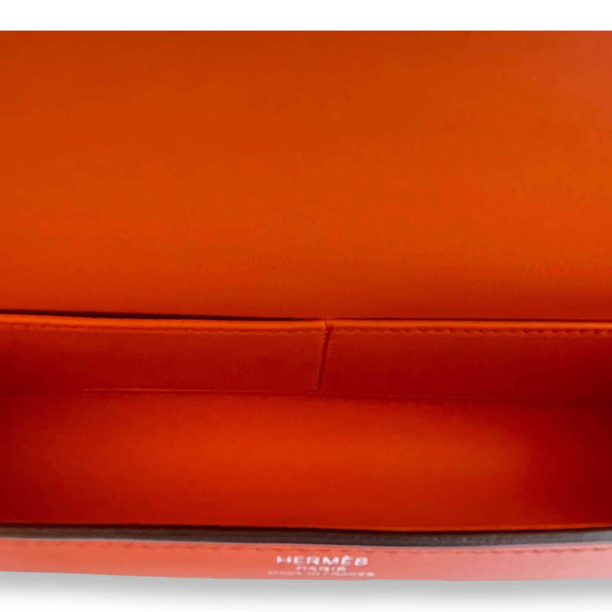 Egee Clutch Orange Poppy in Tadelakt, Palladium hardware