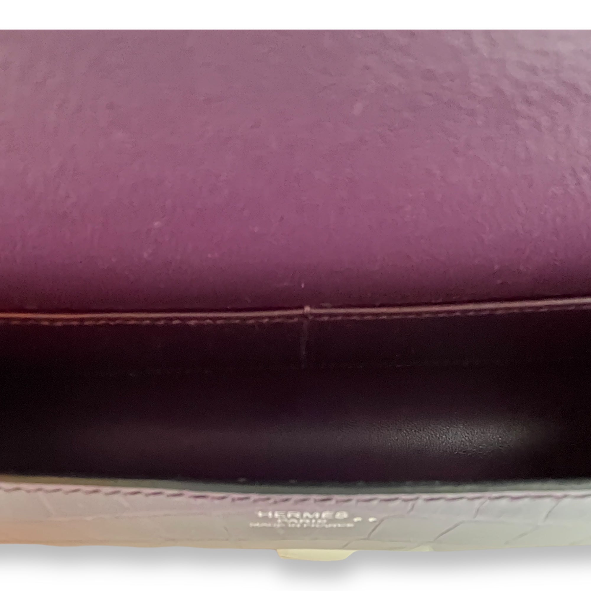 Egee Clutch Cassis in Shiny Niloticus, Palladium hardware