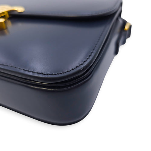 Triomphe Classic Flap 22x15x6cm Blue Shoulder Bag in Calfskin, Gold hardware