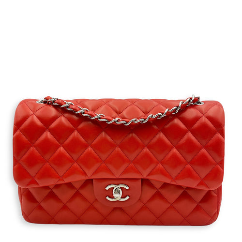 Classic (DF) Jumbo Red Shoulder Bag in Lambskin, Silver hardware