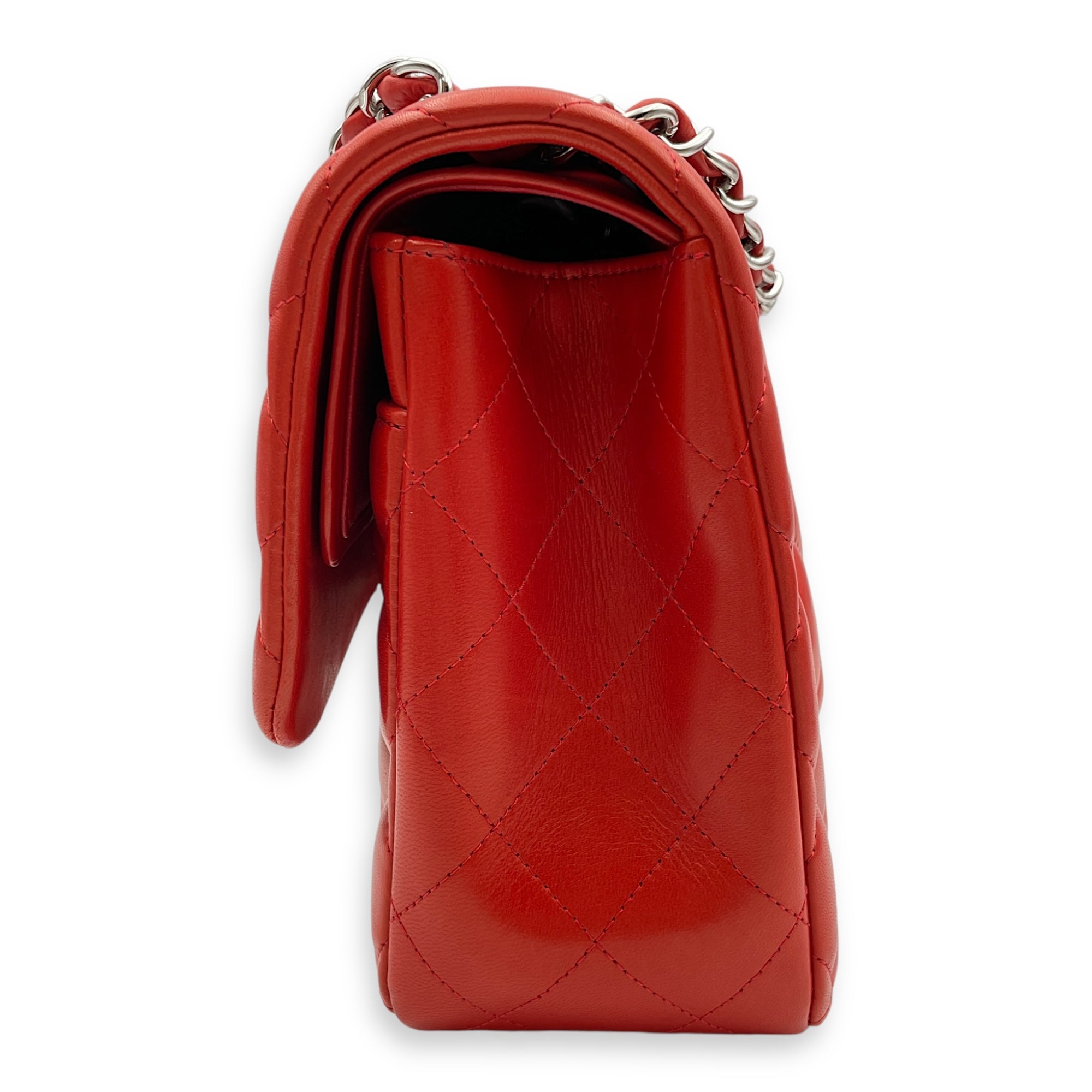 Classic (DF) Jumbo Red Shoulder Bag in Lambskin, Silver hardware