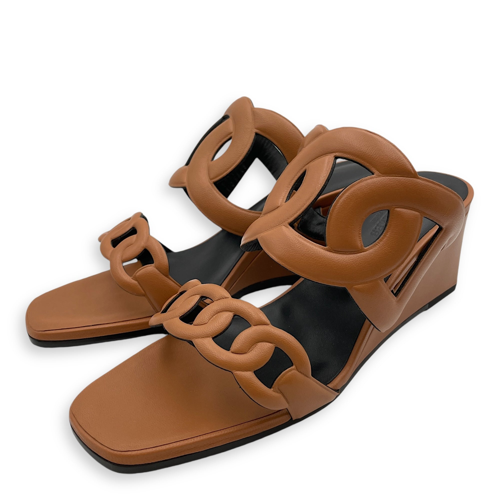 Figari 55 Sz: 39 Gold Sandals in Calfskin