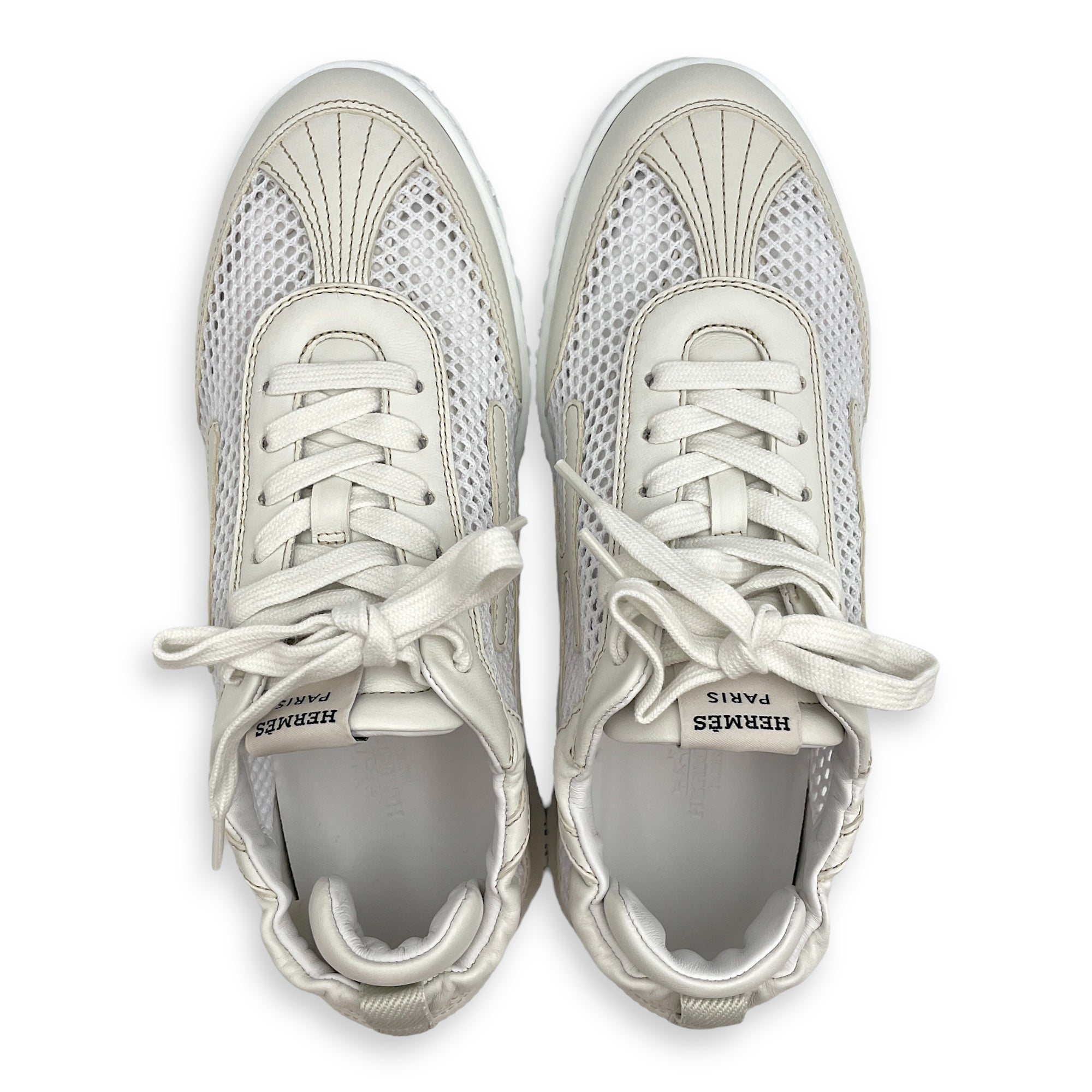 Jet 38.5 Blanc Sneakers in Calfskin