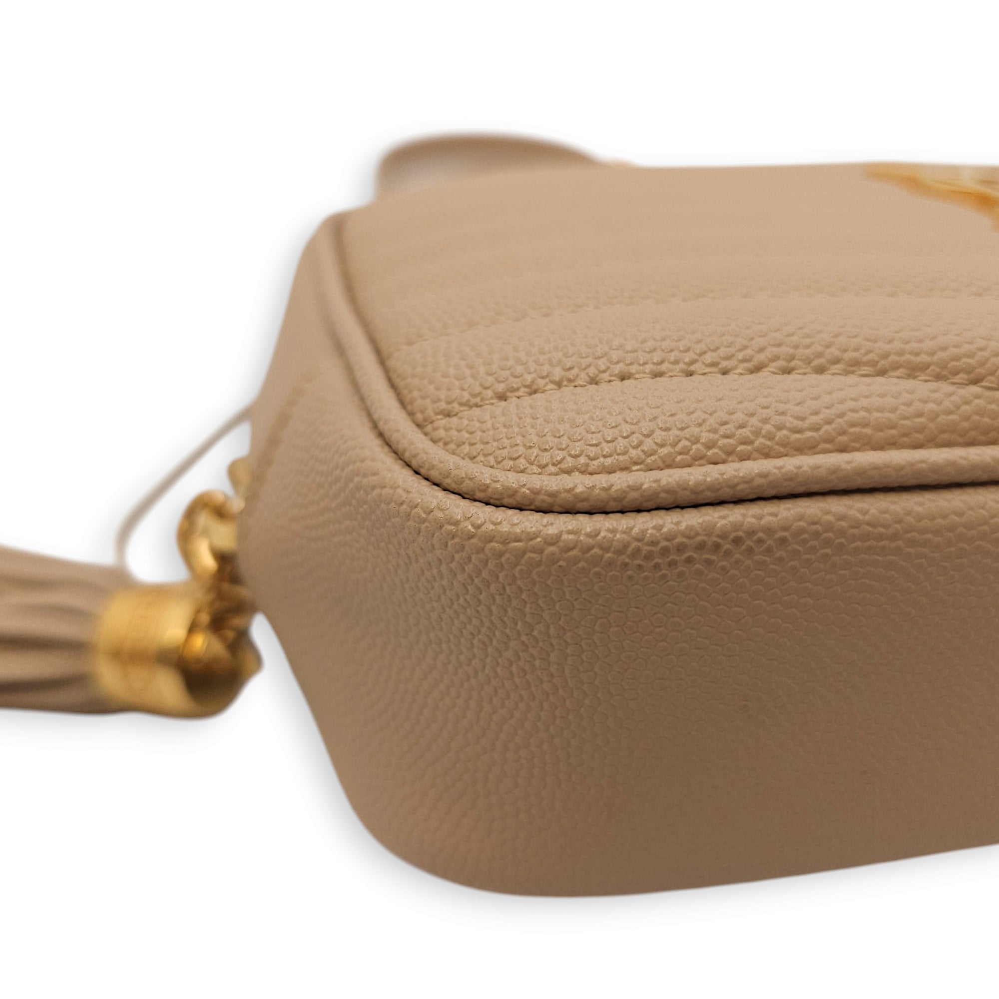 Mini Lou Camera Bag 18x11x5cm Beige Crossbody Bag in Calfskin, Gold hardware