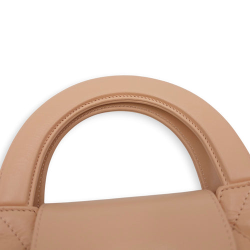 Kelly (19cm) Mini Beige Crossbody Bag in Shiny calf, Gold hardware