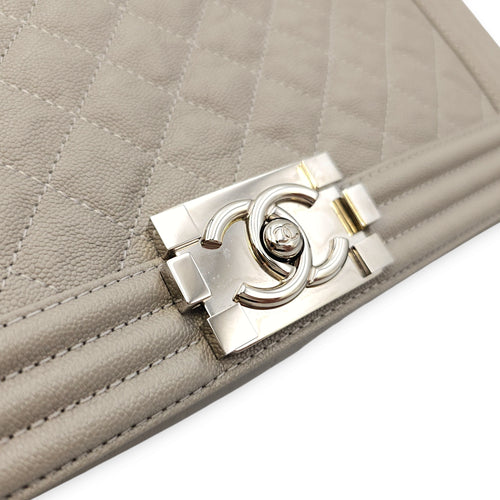 Quilted Boy (28cm) Medium Grey Shoulder Bag in Caviar Leather, Silver hardware