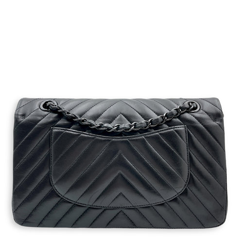 Chevron (DF) Medium Black Shoulder Bag in Lambskin, Black Chrome, Silver hardware