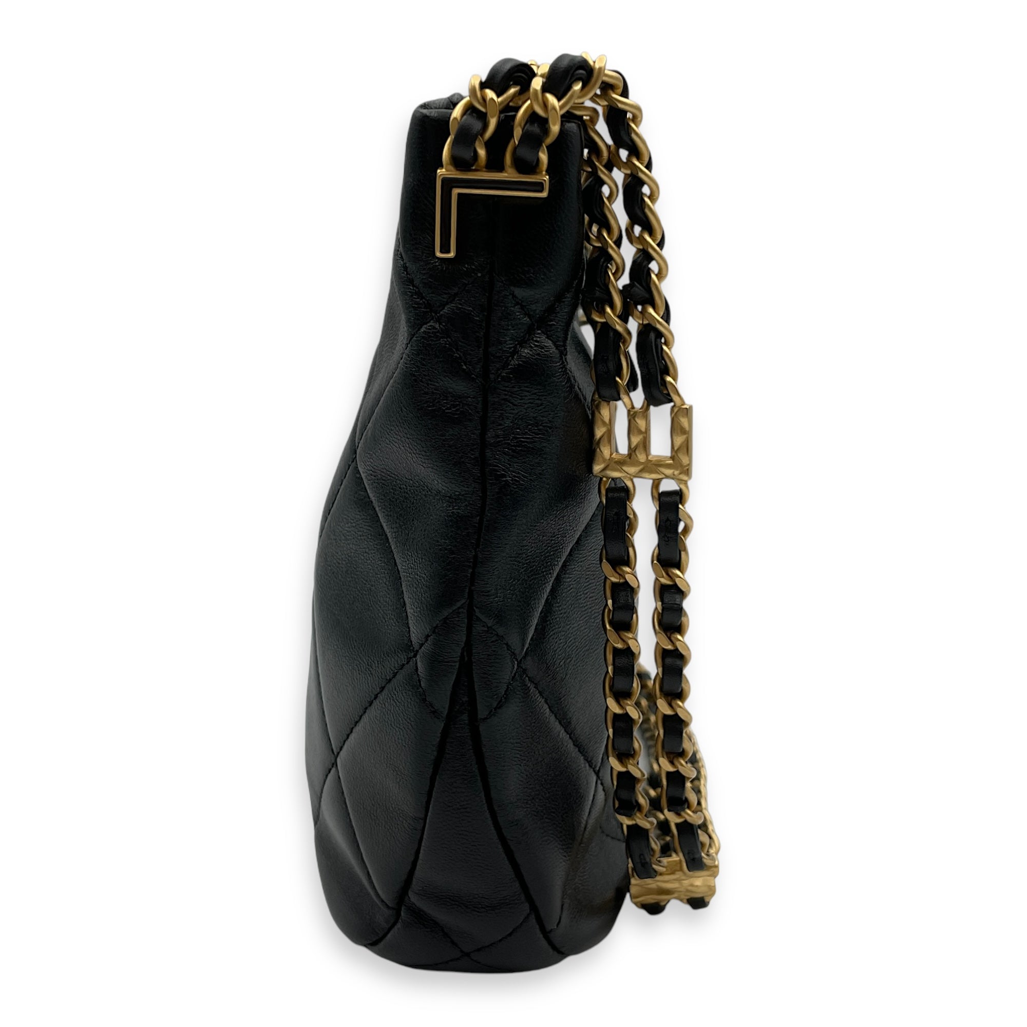 Seasonal Quilted Hobo with CHANEL Chain 22x15x6cm Black Shoulder Bag in Lambskin, Gold hardware