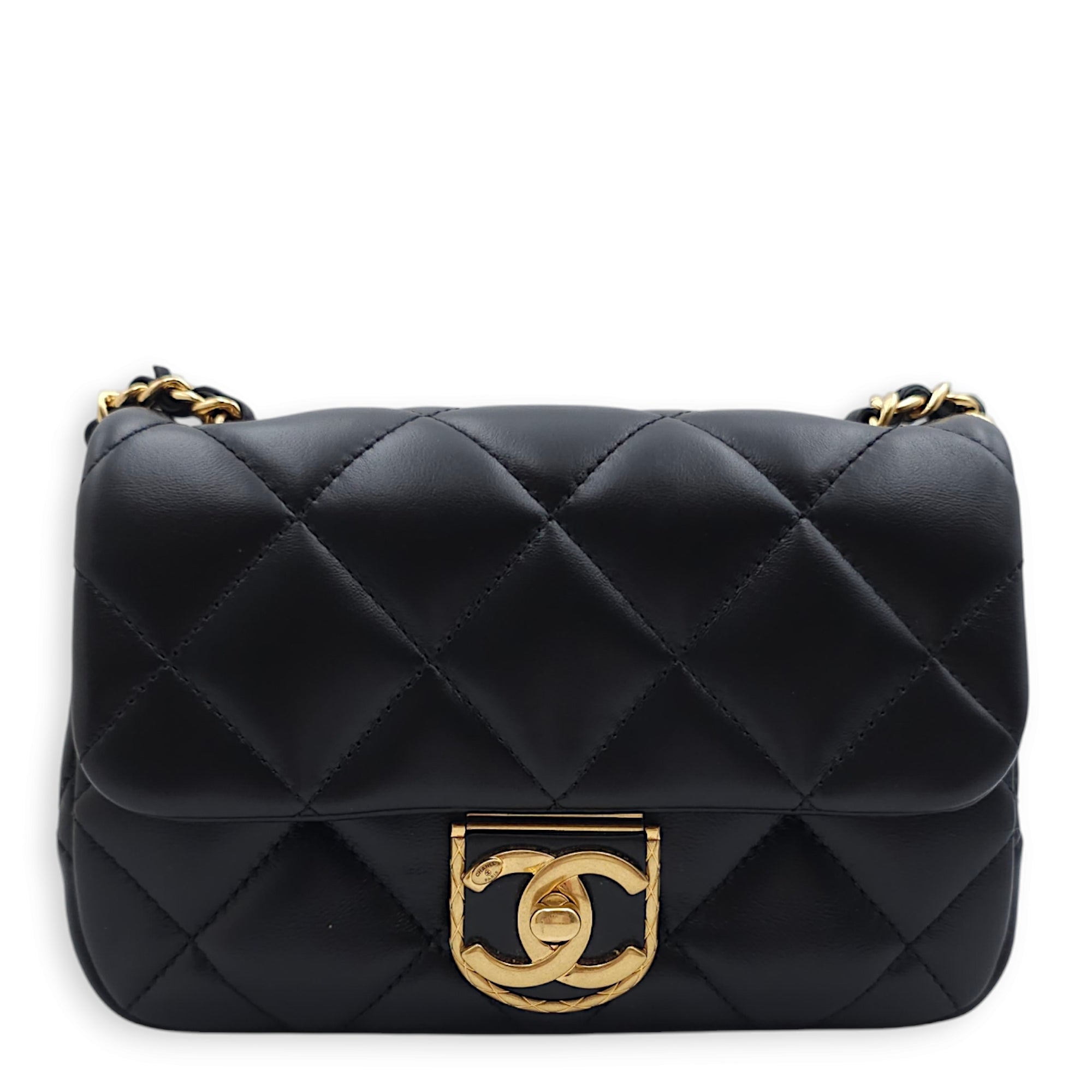 Seasonal Quilted Mini Flap 18x12x6cm Black Crossbody Bag in Lambskin, Gold hardware