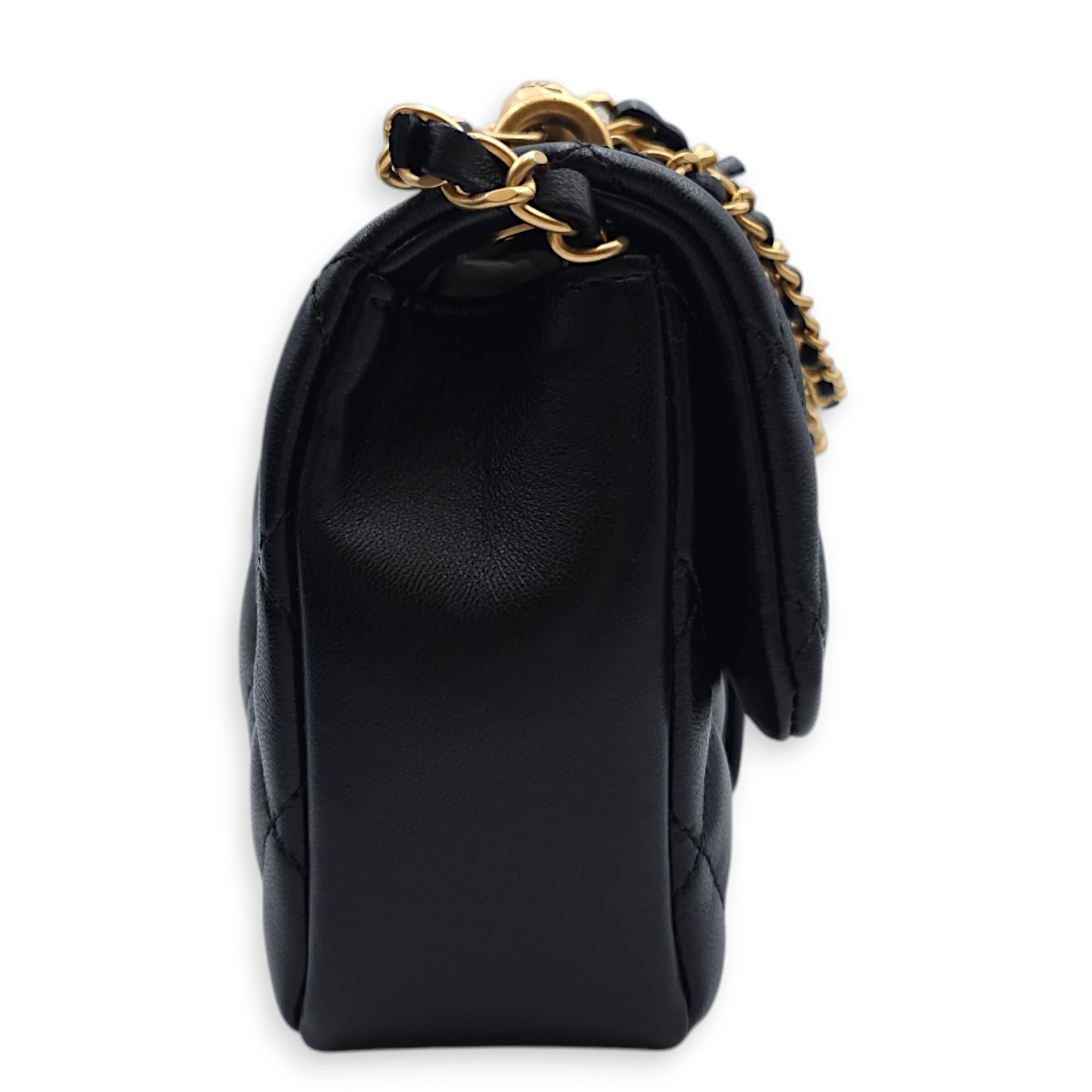 Seasonal Mini Flap with Pearl Chain 17x12x5cm Black Shoulder Bag in Lambskin, Gold hardware