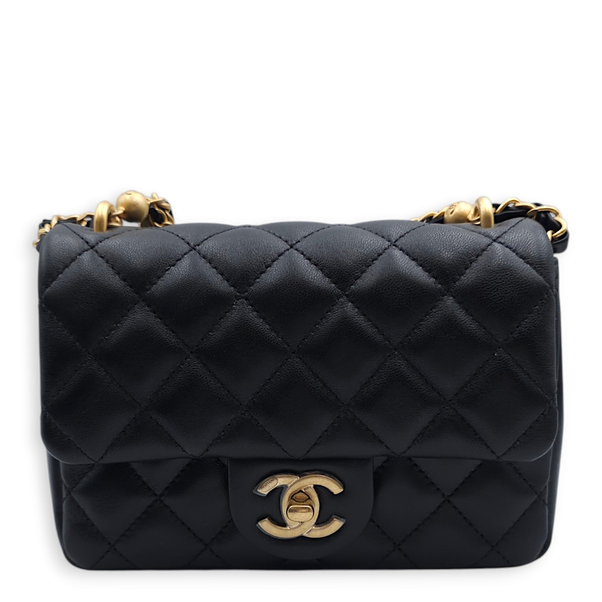 Seasonal Mini Flap with Pearl Chain 17x12x5cm Black Shoulder Bag in Lambskin, Gold hardware