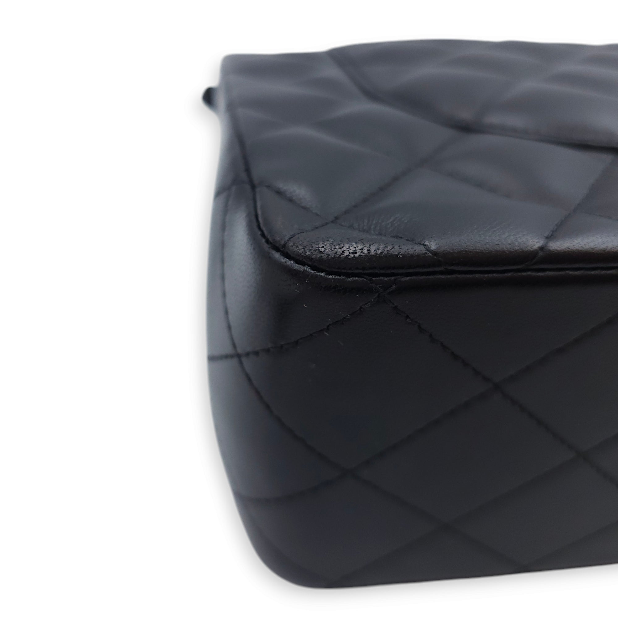 Classic (DF) Jumbo Black Shoulder Bag in Lambskin, Silver hardware