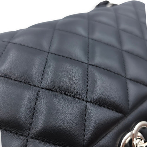 Classic (DF) Jumbo Black Shoulder Bag in Lambskin, Silver hardware