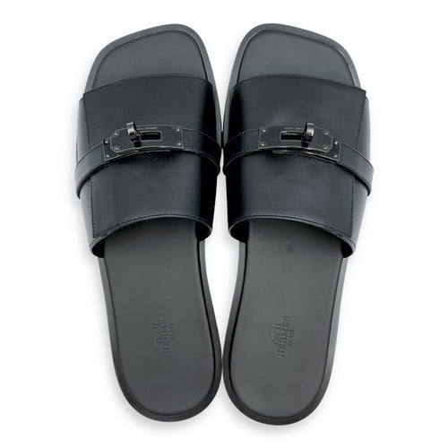 Gabriel 43 Black Sandals in Calfskin, Monochrome hardware