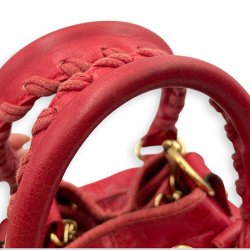 Pompon Mini Red Crossbody Bag in Distressed Leather, Gold hardware