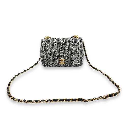 Seasonal Mini Flap with Pearl Chain Handle 17x12x5cm Multi-colour Crossbody Bag in Tweed, lambskin, Gold hardware