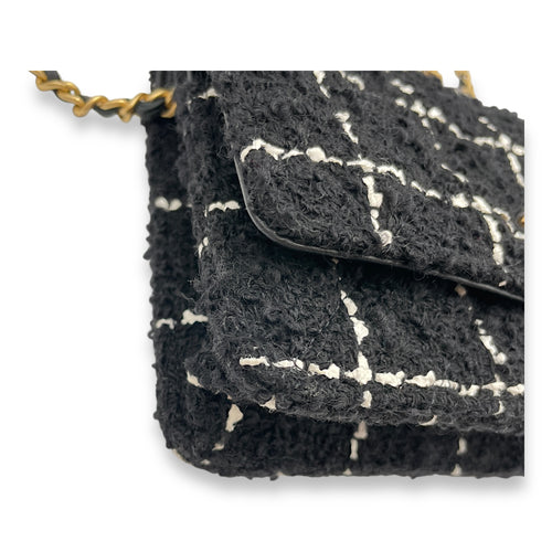 Pearl Crush Black/White Wallet On Chain in Tweed, Gold hardware