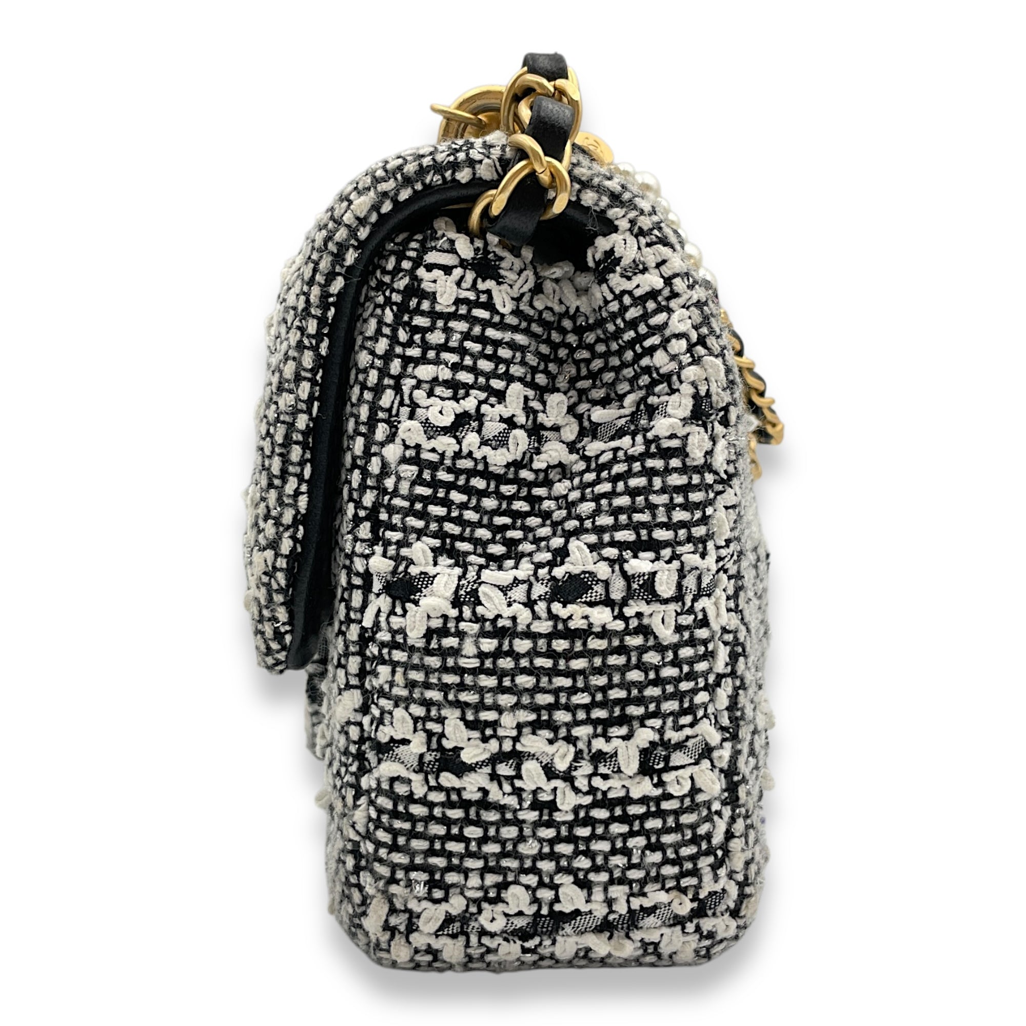 Seasonal Mini Flap 17x12x5cm Multi-colour Crossbody Bag in Tweed, lambskin Gold hardware CL2502-9836 4