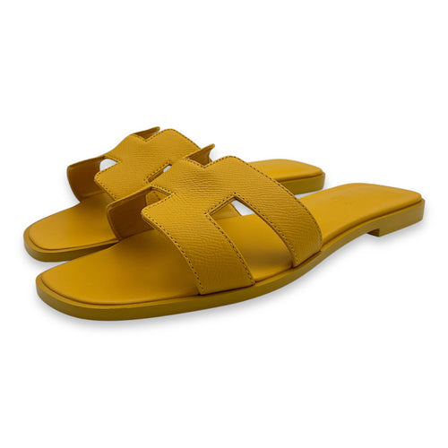 Oran 38 Jaune Laiton Sandals in Epsom