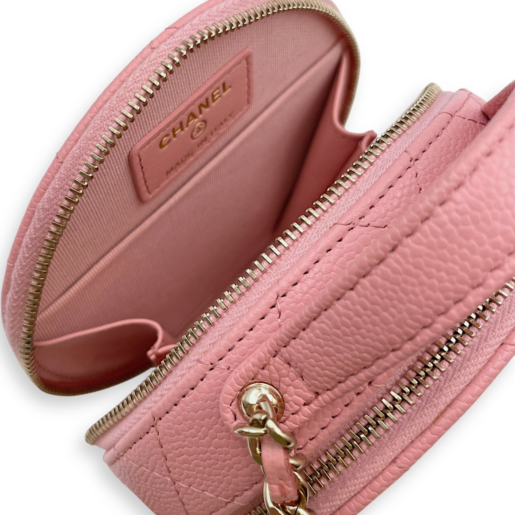 CC Quilted Round Mini Pink Vanity Bag in Caviar Leather, Gold hardware