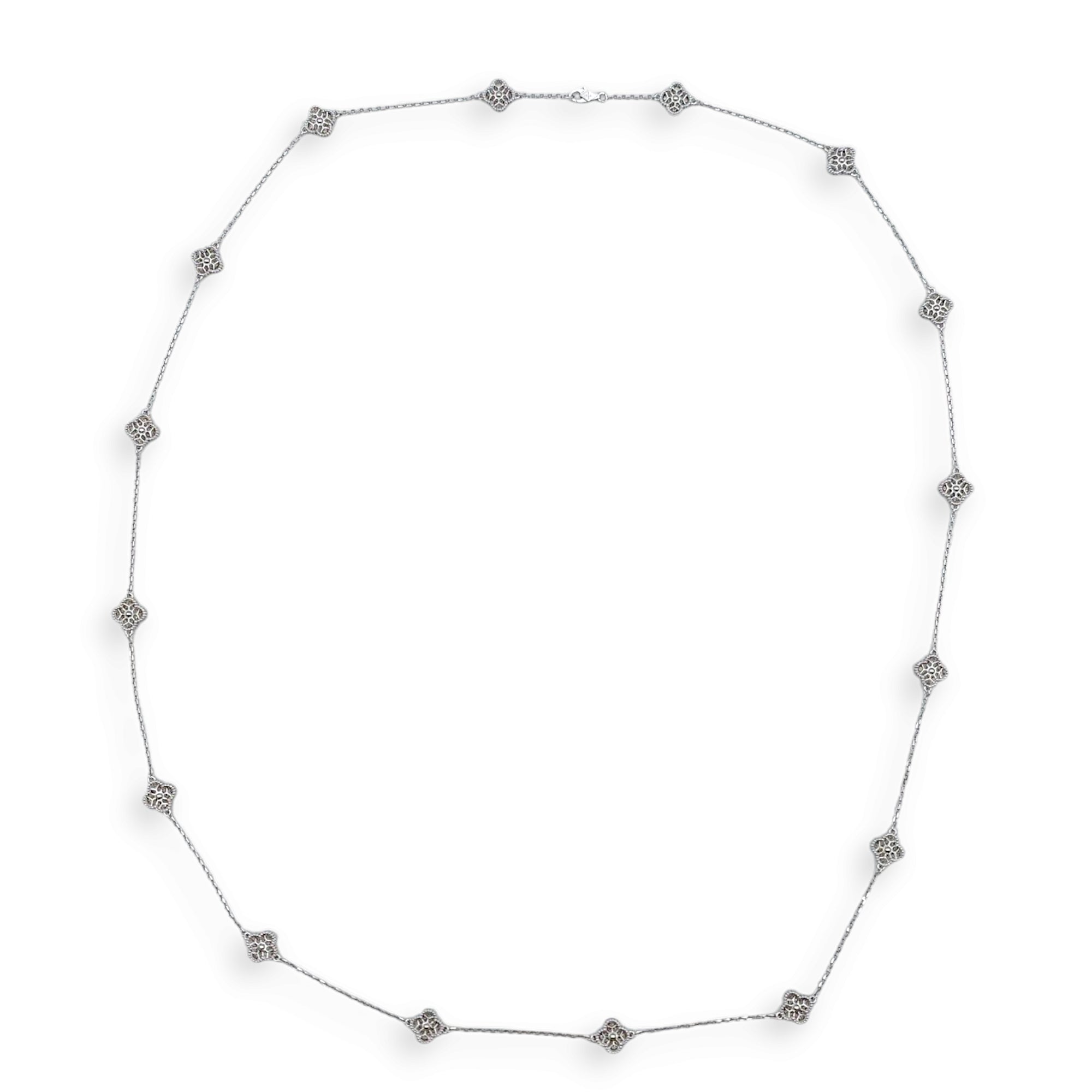 Sweet Alhambra, 16 Motifs Long Necklace in White Gold Hardware