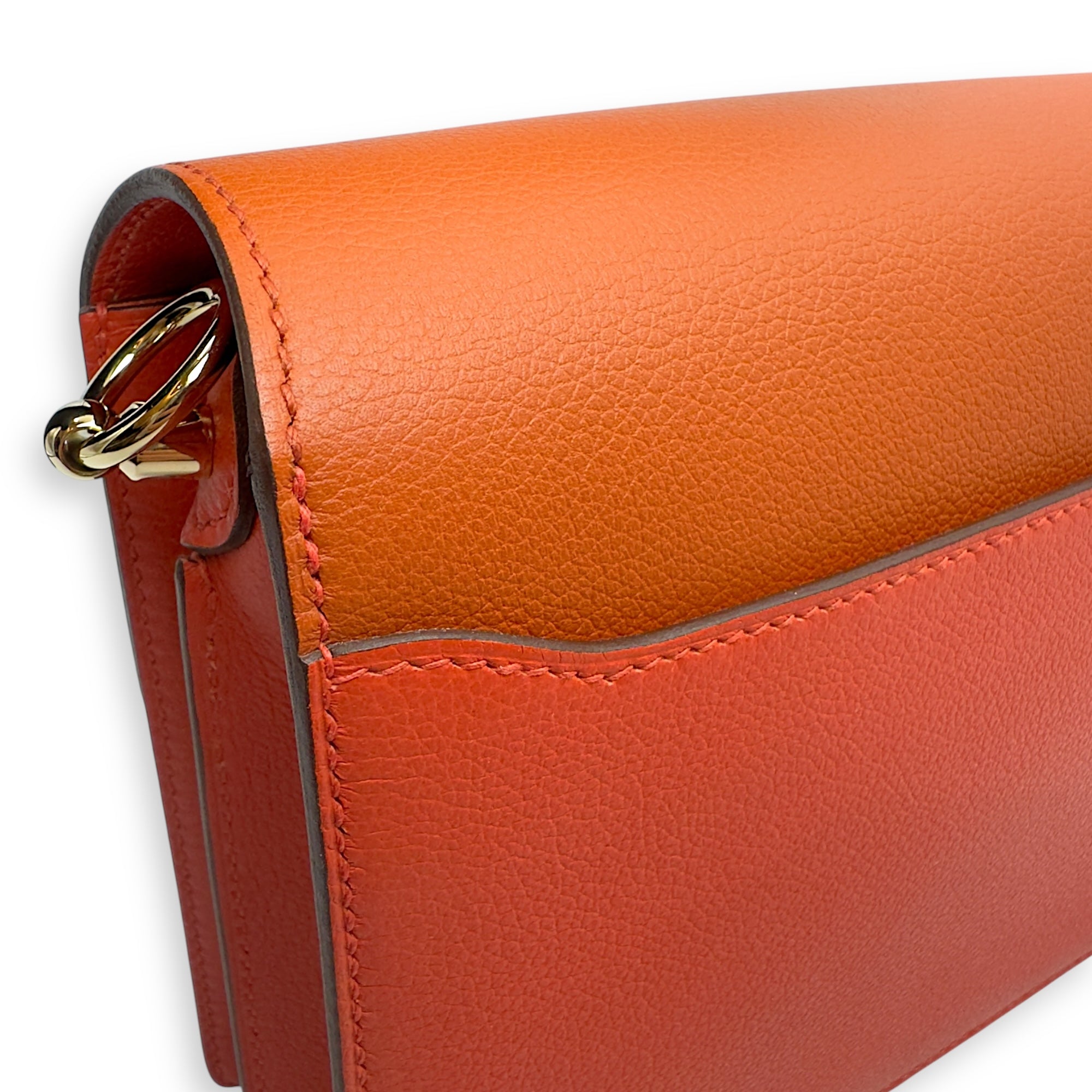 Roulis Mini Bicolore Mini Capucine/Terre Battue in Evercolor Permabrass hardware
