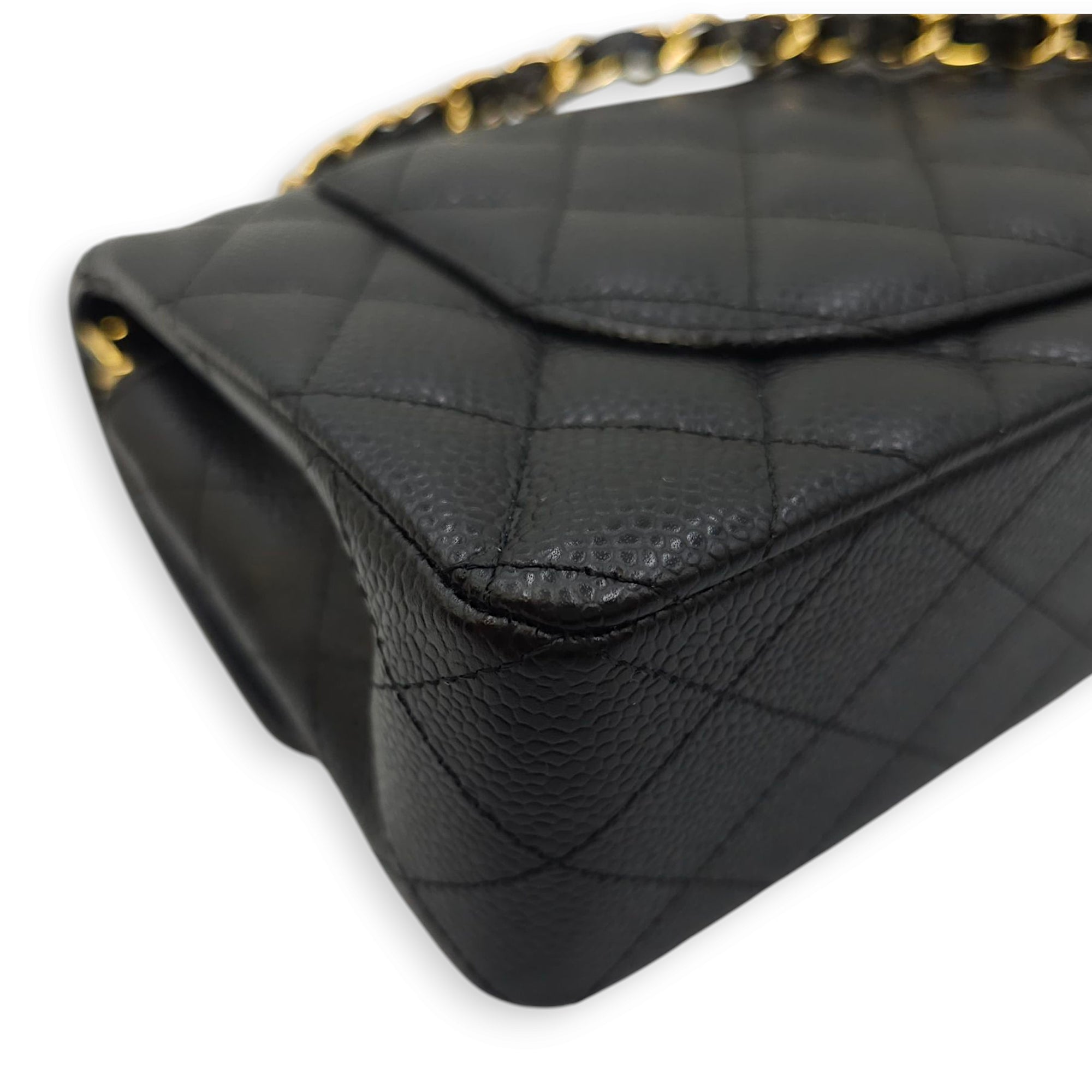 Classic (DF) Small Black Shoulder Bag in Caviar Leather, Gold hardware