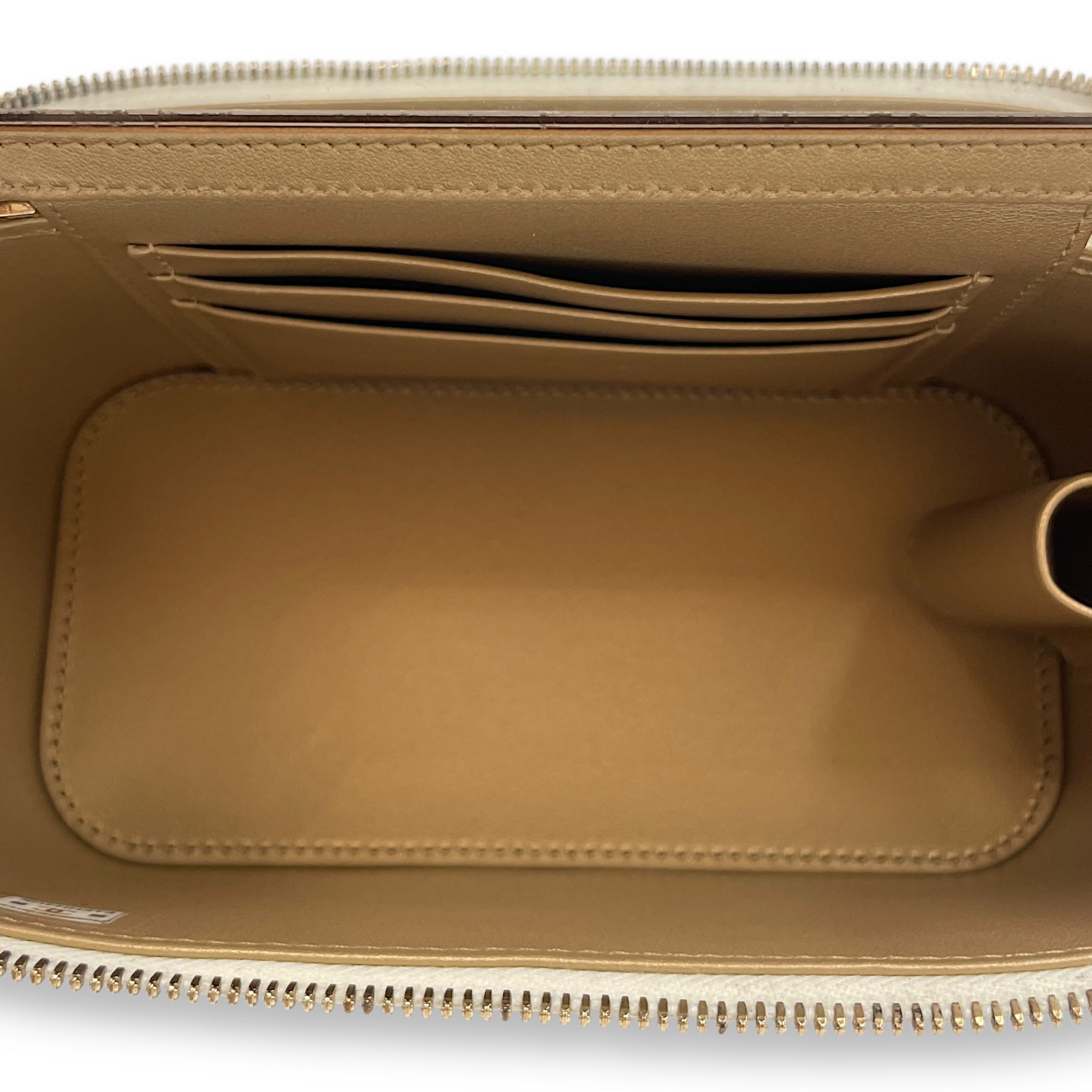 Pearl Crush Vanity (Rectangle) - World Cup Series Mini White Crossbody Bag in Lambskin, Gold hardware