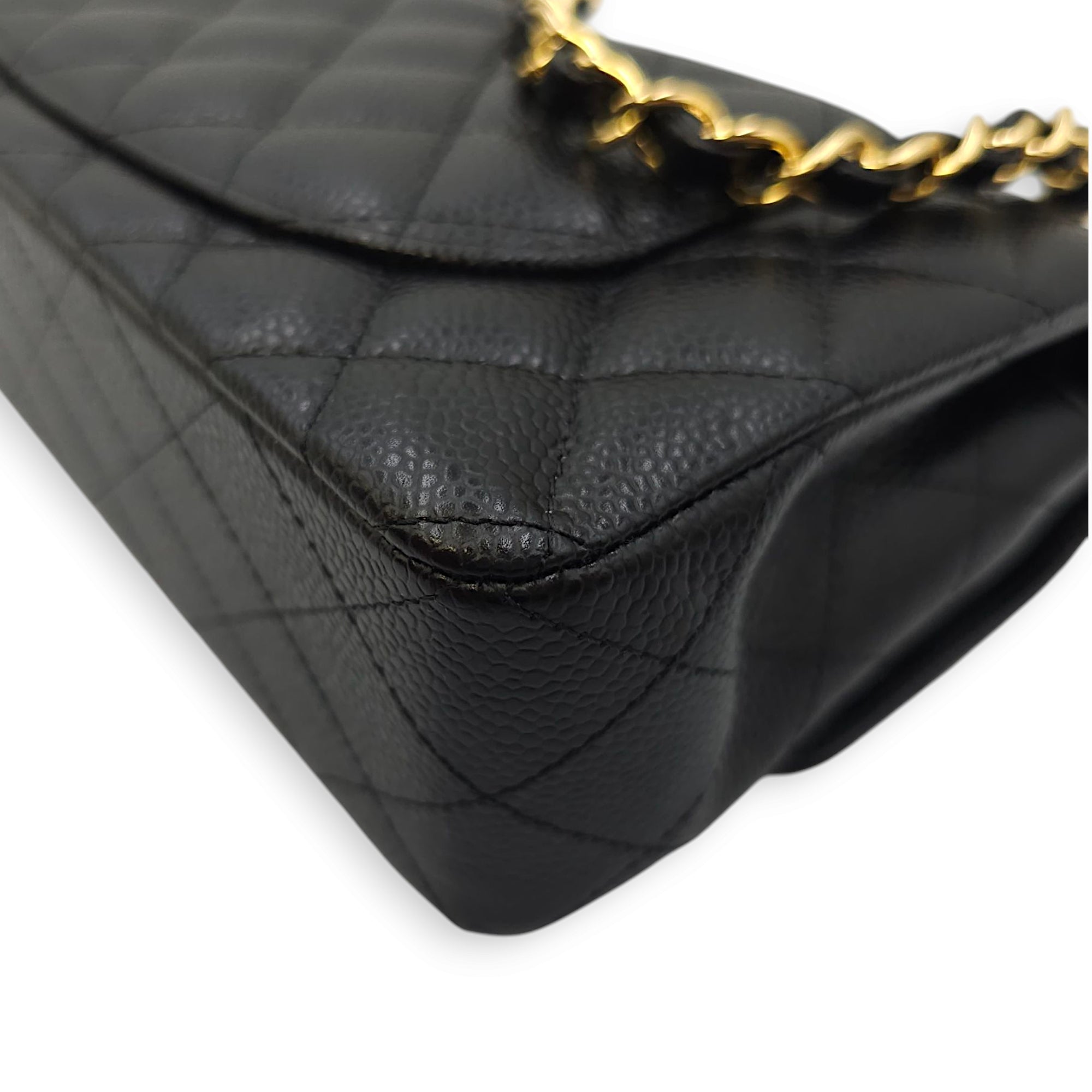 Classic (DF) Small Black Shoulder Bag in Caviar Leather, Gold hardware
